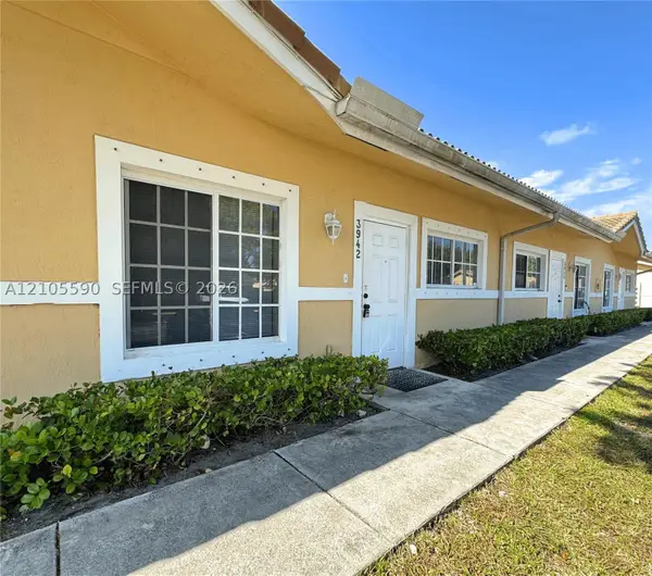 3942 SW 48th, Pembroke Park, FL 33023