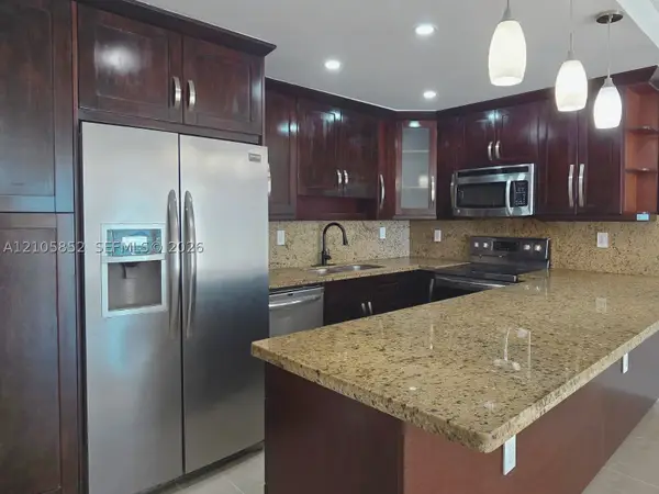 19380 Collins #1002, Sunny Isles Beach, FL 33160
