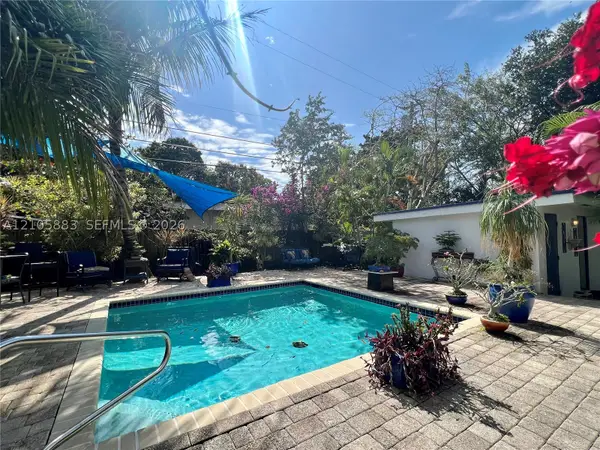 590 NW 40th #3, Oakland Park, FL 33309