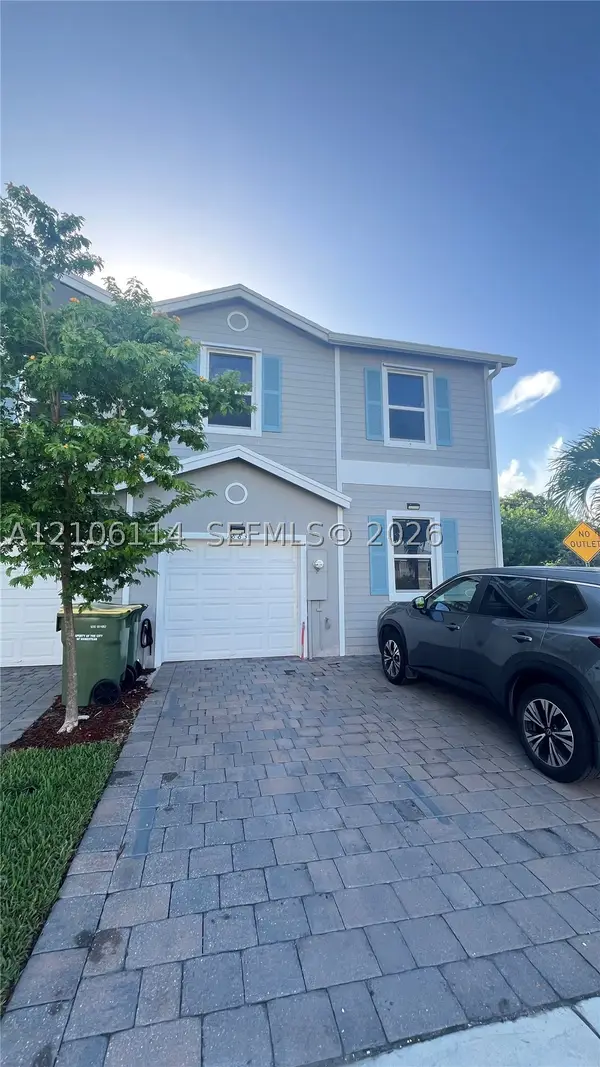 1883 SE 9th, Homestead, FL 33034