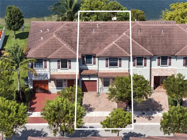 3277 W 100th, Hialeah, FL 33018