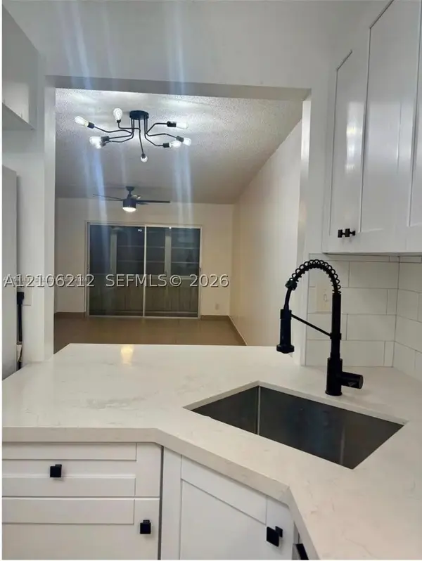 1801 NW 75th #304, Plantation, FL 33313