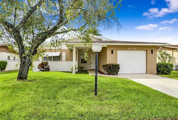 6118 Dusenburg, Delray Beach, FL 33484