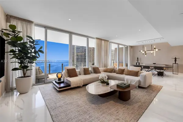 300 Biscayne Boulevard #3002E, Miami, FL 33131