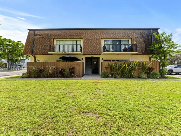 7401 W Sunrise #B1, Plantation, FL 33313