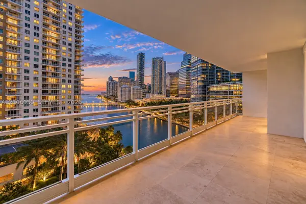 901 Brickell Key #1103, Miami, FL 33131