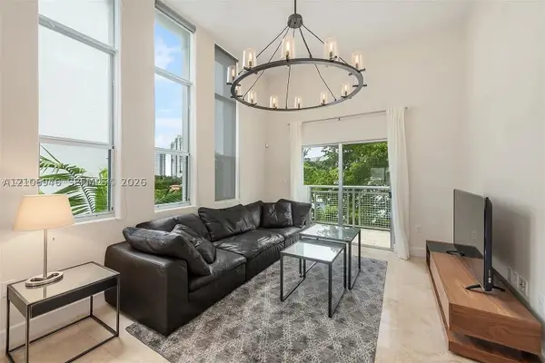 1040 10th #402, Miami Beach, FL 33139