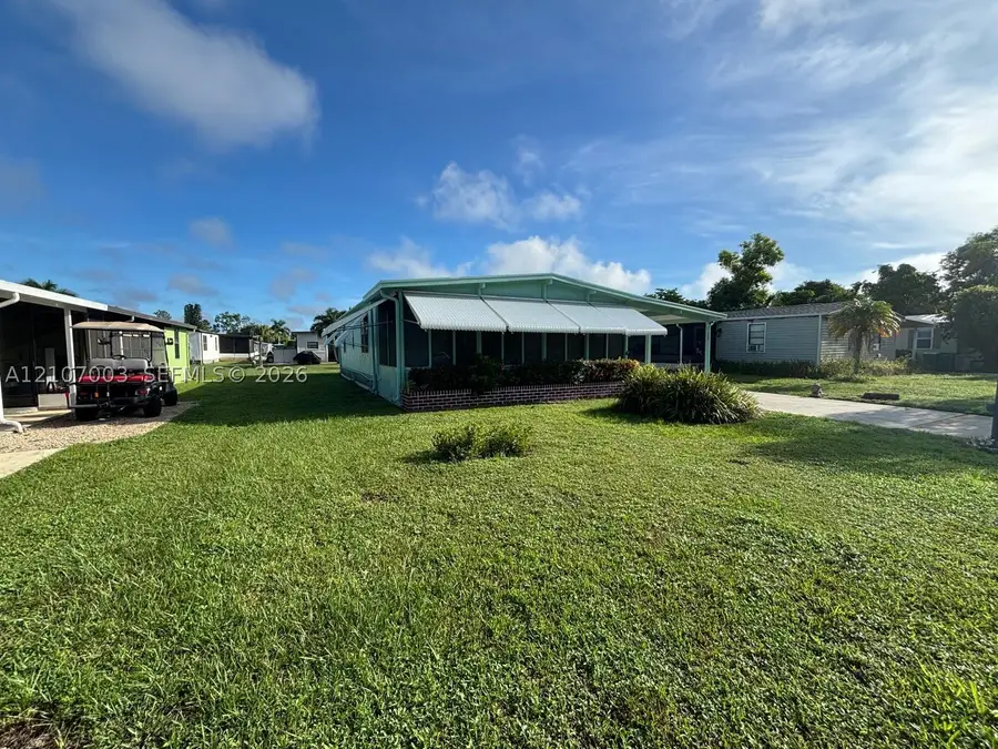 121 Sugar Loaf, Naples, FL 34114 - #3