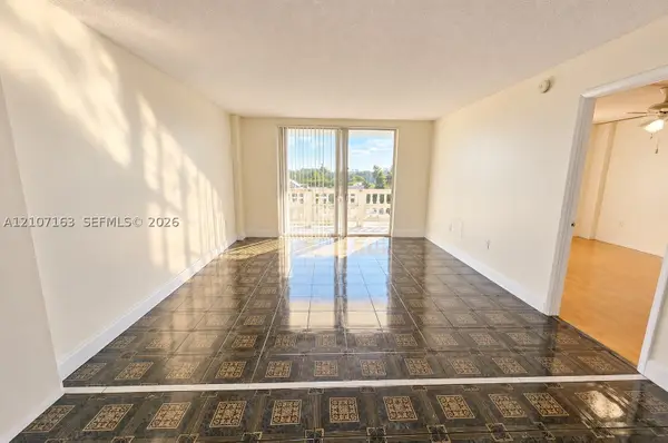 15600 NW 7th #704, Miami, FL 33169