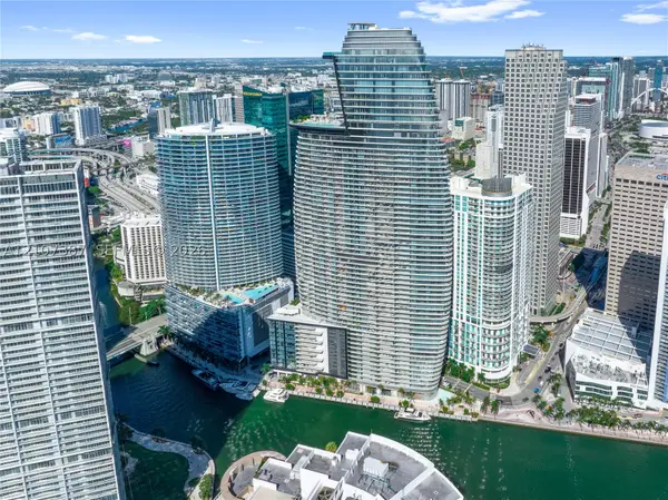 300 Biscayne Boulevard #4901E, Miami, FL 33131
