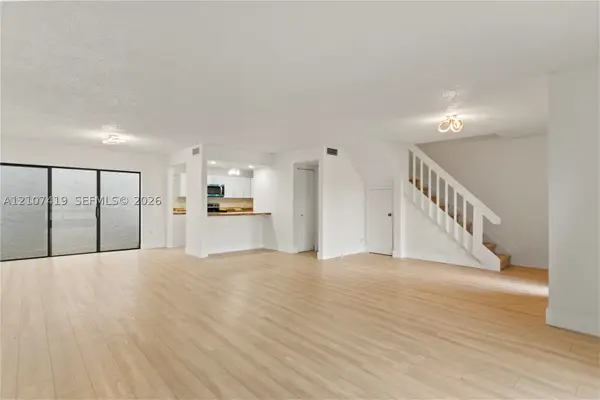 6745 NW 169th #15F, Hialeah, FL 33015