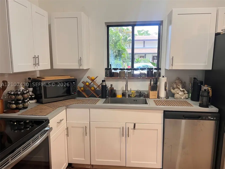 Address Withheld By Seller, Miami, FL 33179 - #3