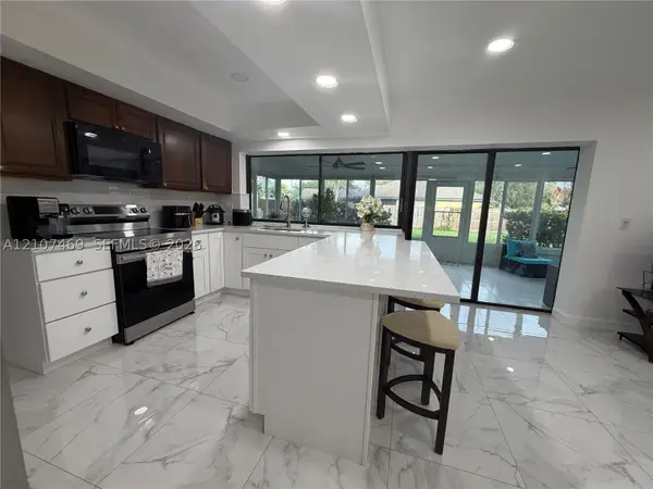 2204 Cherokee, Valrico, FL 33594