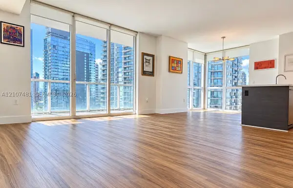 55 SE 6th #2802, Miami, FL 33131