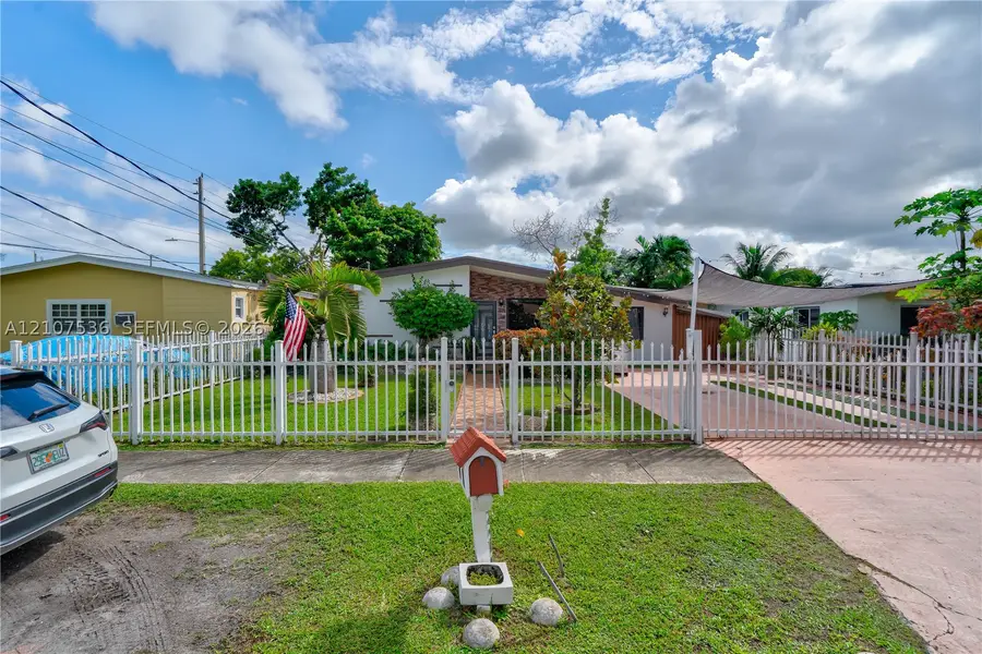 380 NE 173rd, North Miami Beach, FL 33162 - #2