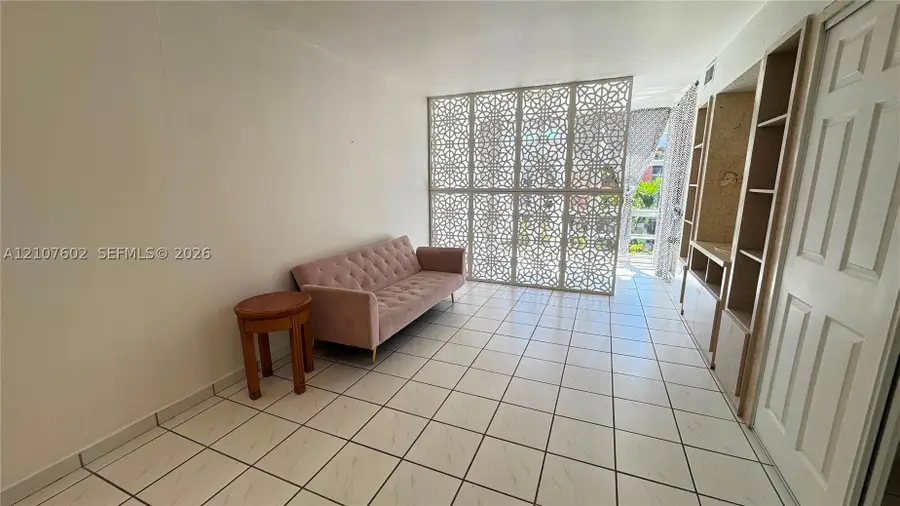 210 172nd #542, Sunny Isles Beach, FL 33160 - #3