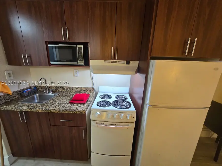 19201 Collins #941, Sunny Isles Beach, FL 33160 - #2