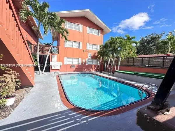421 NE 68th #12, Miami, FL 33138