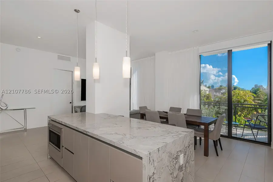 1030 15th #214, Miami Beach, FL 33139 - #2