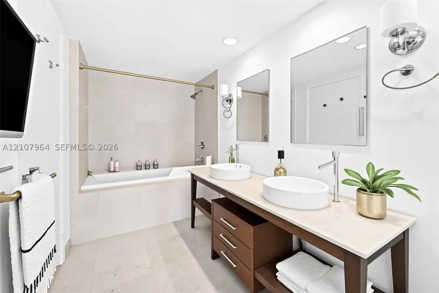 485 Brickell #1907, Miami, FL 33131 - #2