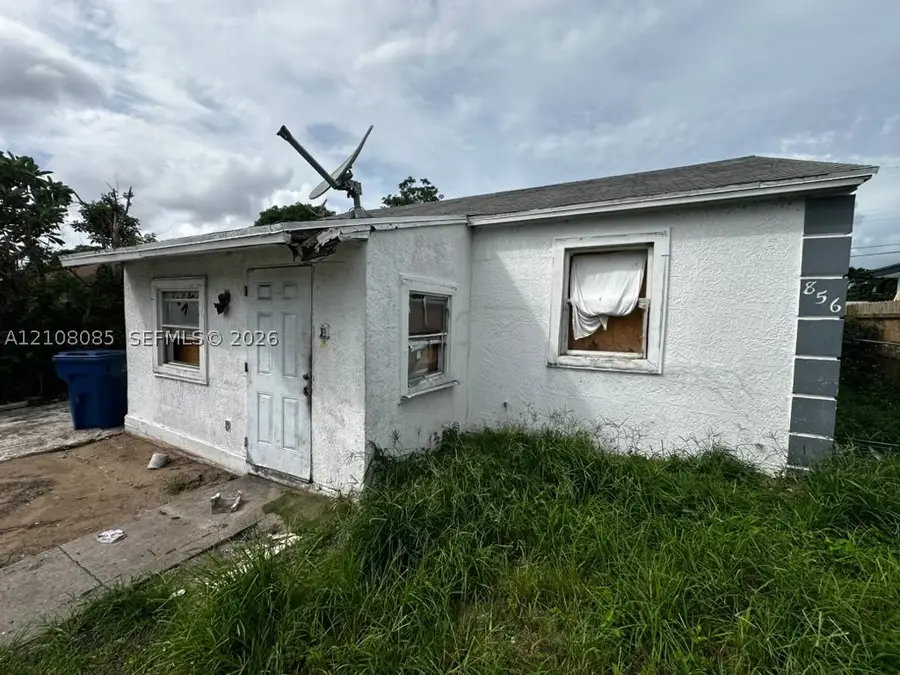 856 W 4th, Riviera Beach, FL 33404 - #3