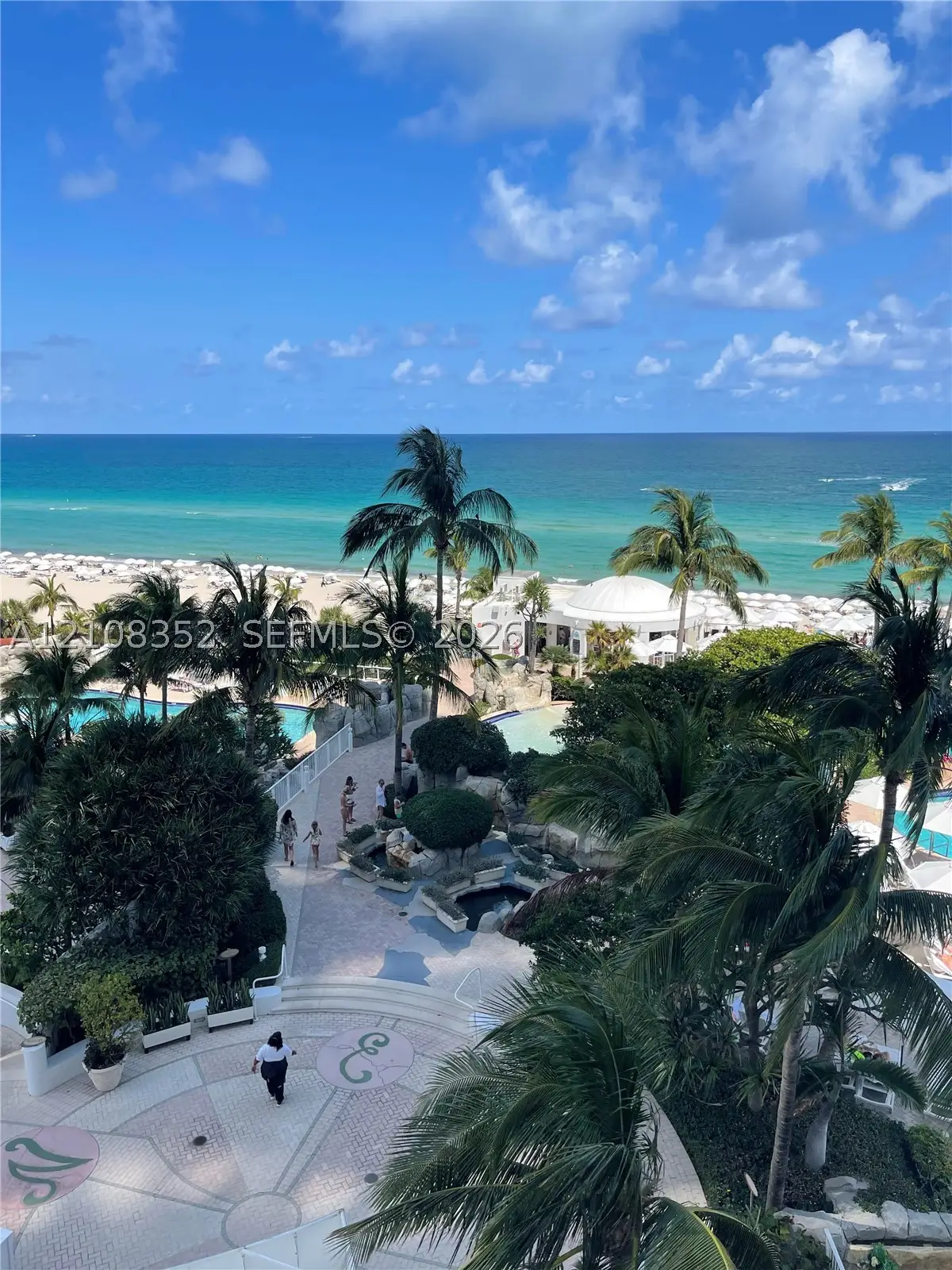 18001 Collins #907, Sunny Isles Beach, FL 33160 - #1