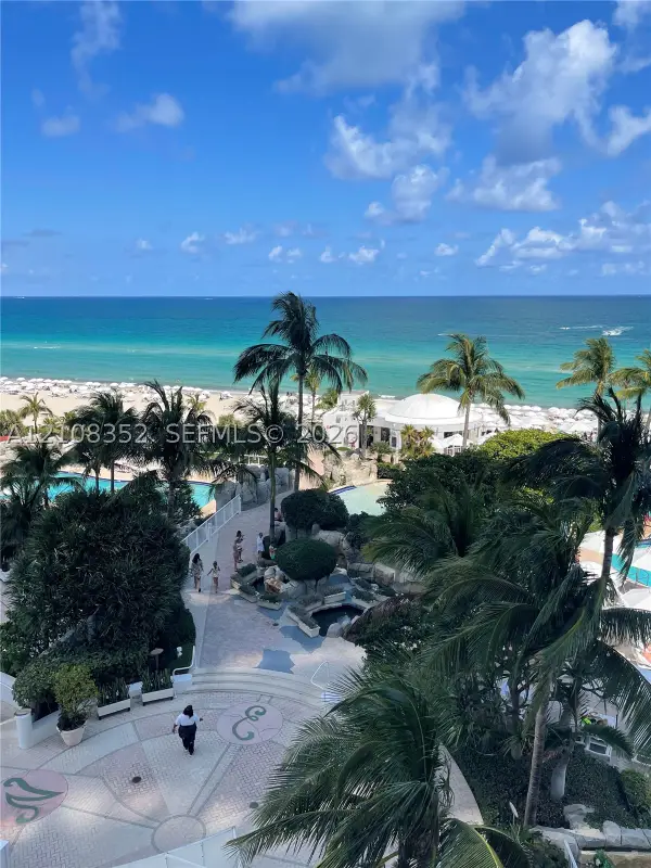 18001 Collins #907, Sunny Isles Beach, FL 33160