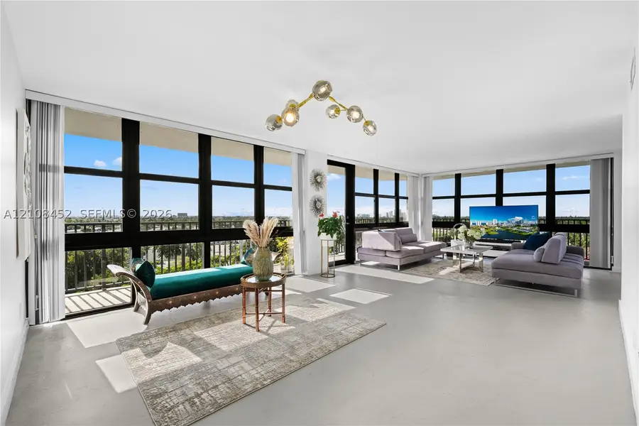 1000 Parkview #809, Hallandale, FL 33009 - #2