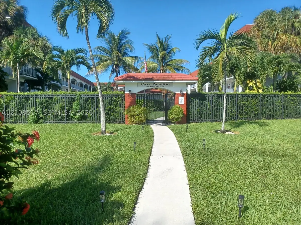 541 Blue Heron #204, Hallandale, FL 33009 - #1