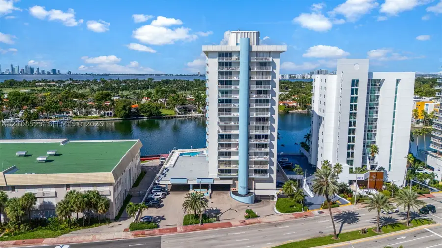 5838 Collins #2B, Miami Beach, FL 33140 - #2