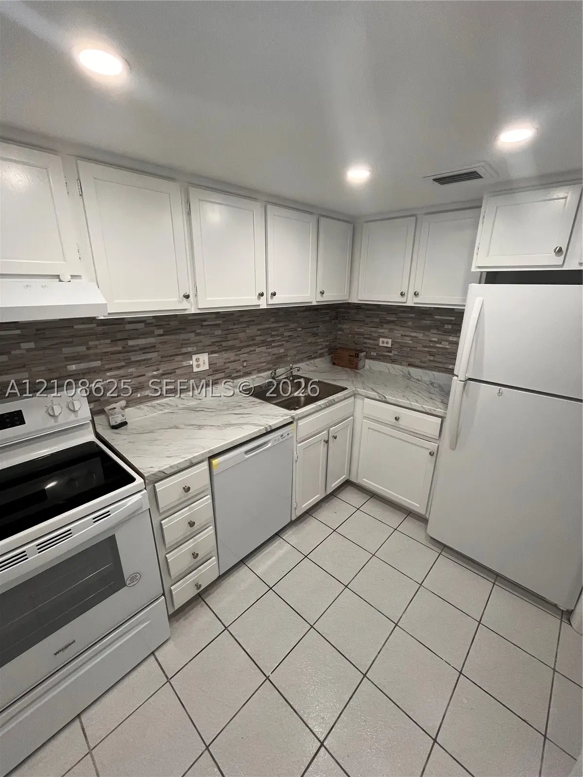3650 Inverrary #1Q, Lauderhill, FL 33319 - #1