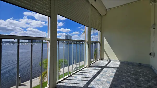 3000 Marcos #P304, Aventura, FL 33160