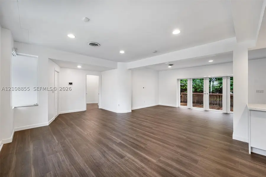 9520 E Broadview, Bay Harbor Islands, FL 33154 - #3