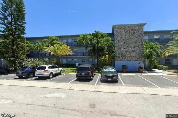 110 SE 2nd #110, Hallandale, FL 33009