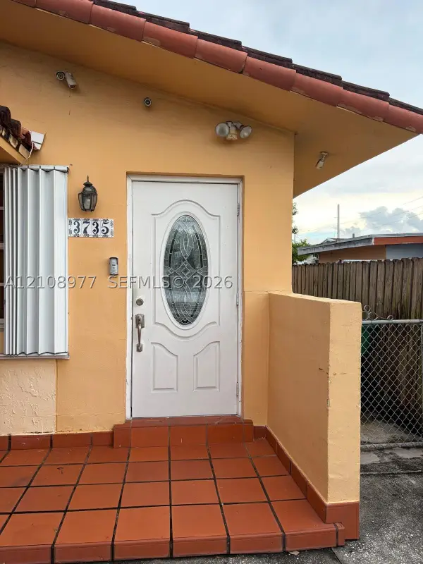 3735 SW 88th, Miami, FL 33165
