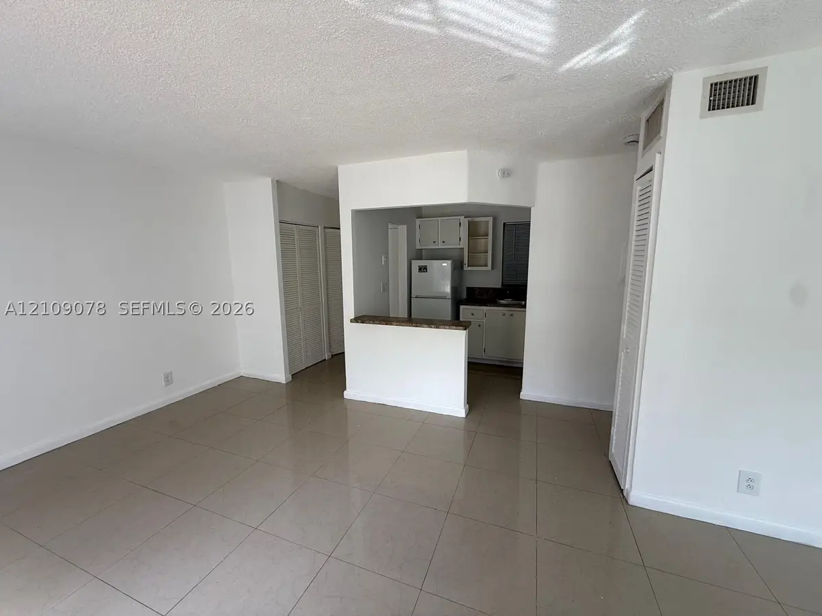 251 172 #129, Sunny Isles Beach, FL 33160 - #1