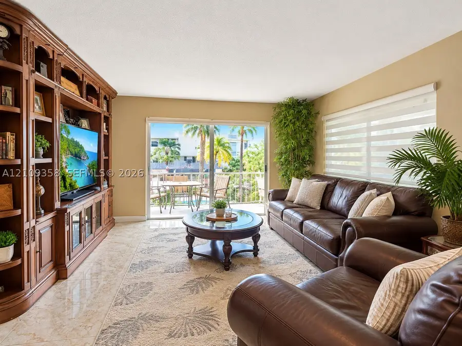 2200 Diana #218, Hallandale, FL 33009 - #2