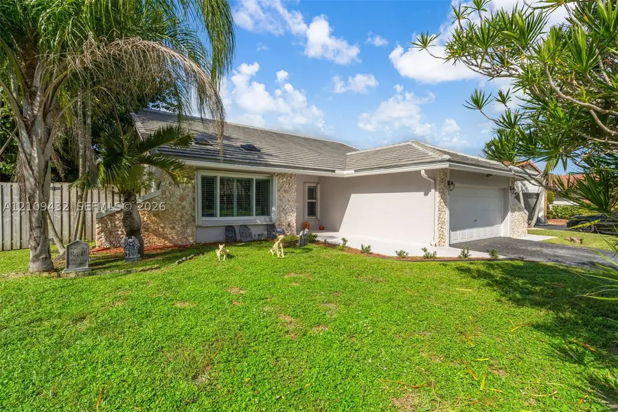 254 NW 107th, Coral Springs, FL 33071 - #3
