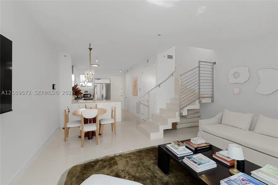 928 Pennsylvania #5, Miami Beach, FL 33139 - #2