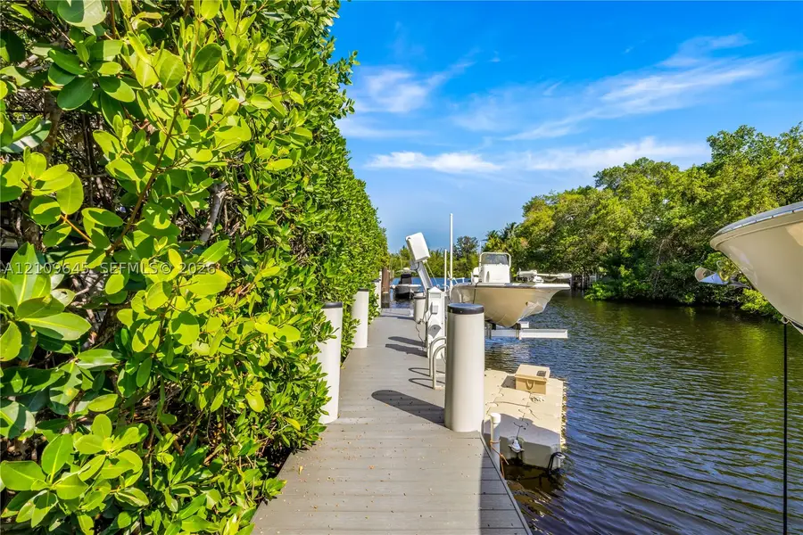332 Costanera, Coral Gables, FL 33143 - #2