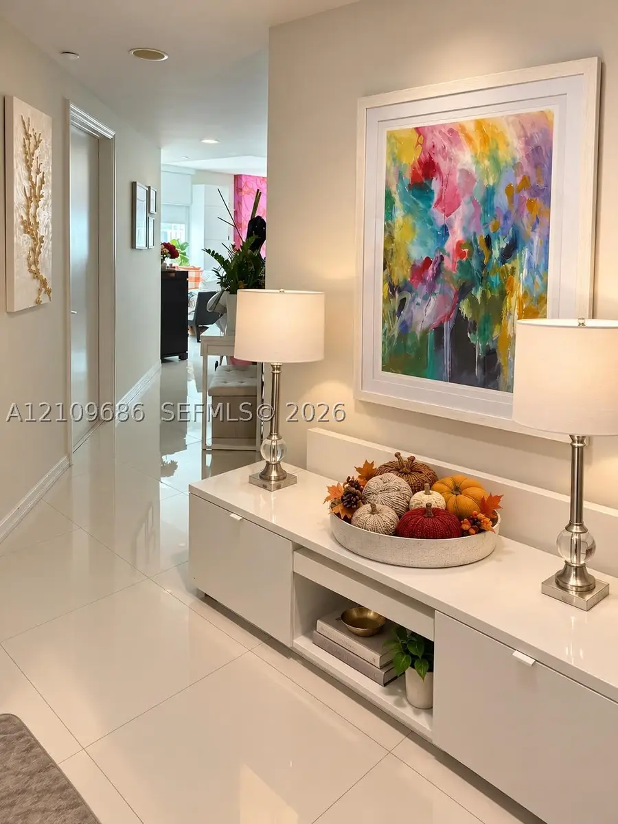 55 SE 6th #3502, Miami, FL 33131 - #3