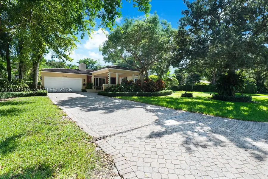 7811 Altamira, Coral Gables, FL 33143 - #2
