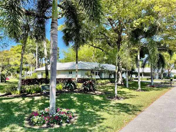 807 E Cypress #V-49, Pompano Beach, FL 33069