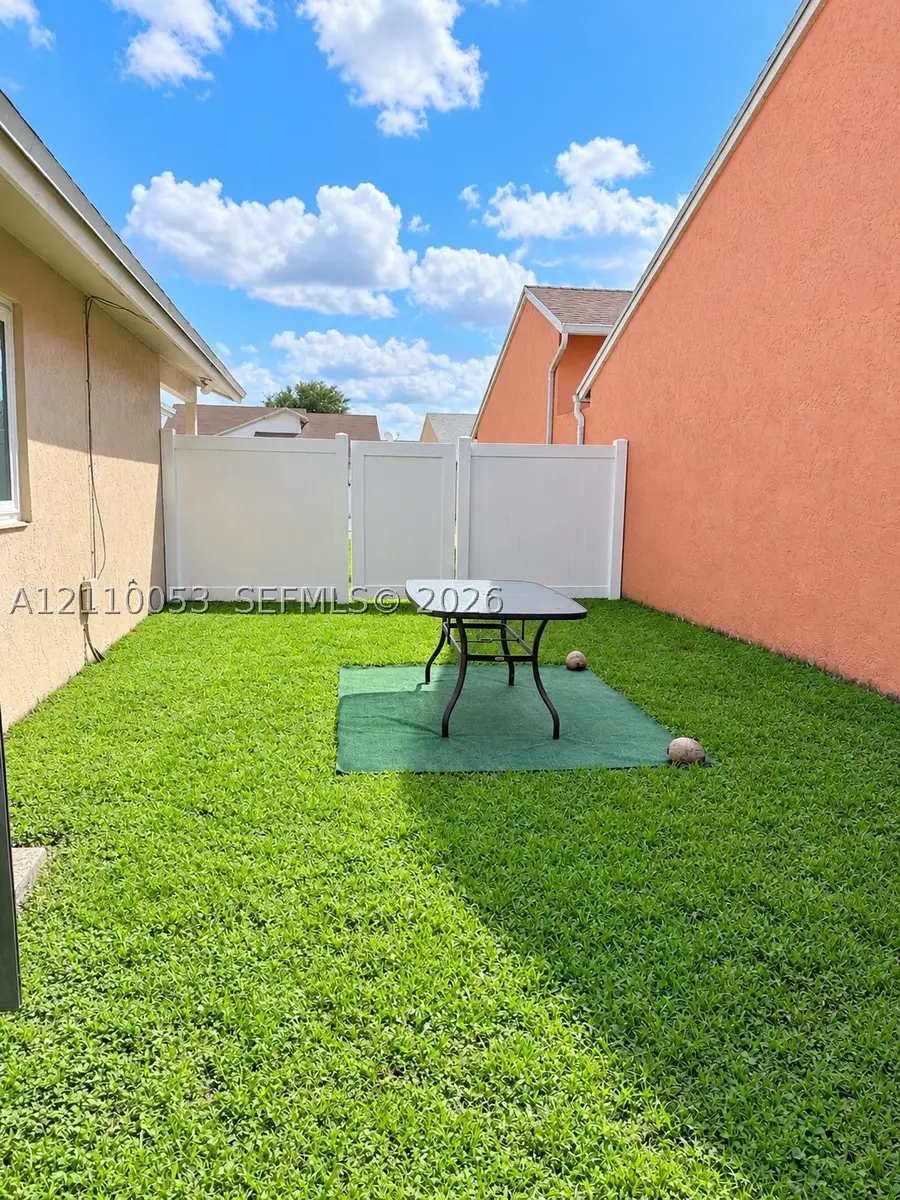 1030 SW 111th, Pembroke Pines, FL 33025 - #3