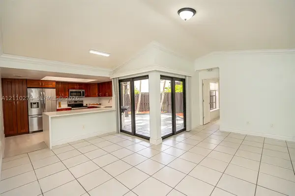 14955 SW 49th #5E, Miami, FL 33185