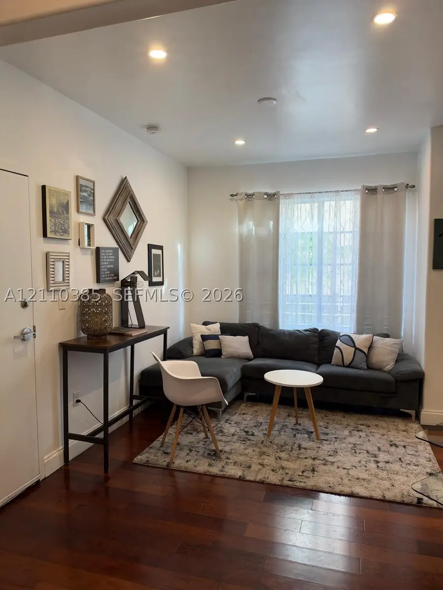526 15th #8, Miami Beach, FL 33139 - #3