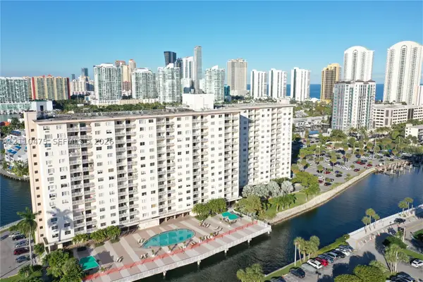 400 Kings Point #601, Sunny Isles Beach, FL 33160