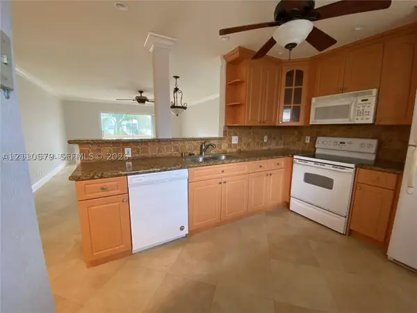 232 NE 12th #301, Hallandale, FL 33009