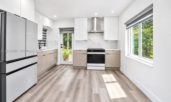 886 NE 134th, North Miami, FL 33161