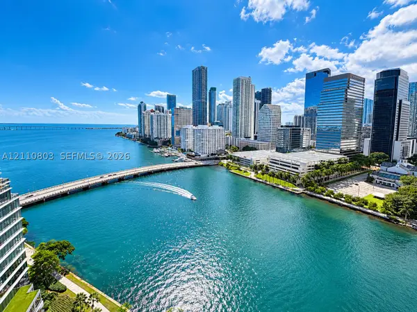 701 Brickell Key #2412, Miami, FL 33131